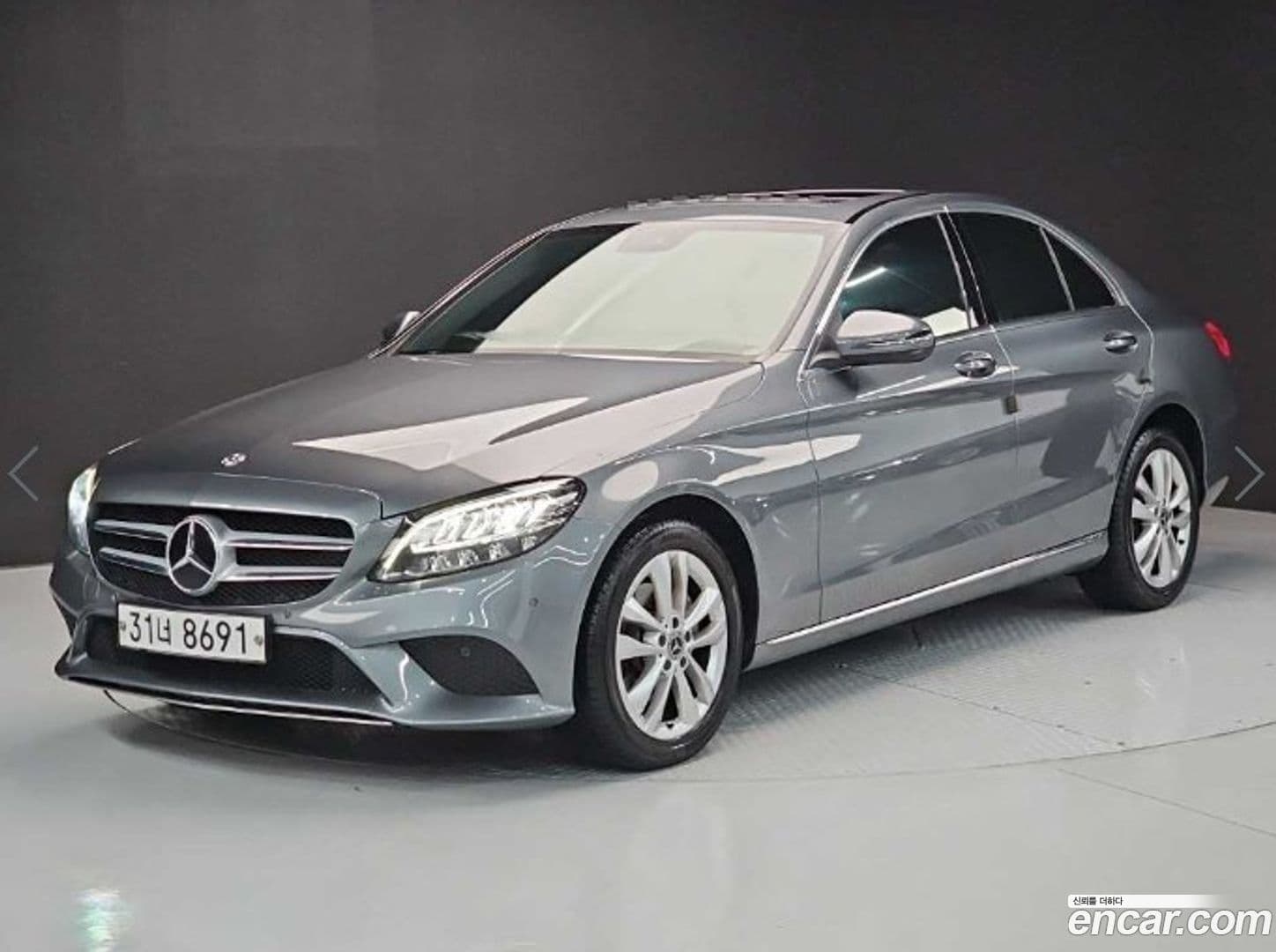 Main__Slider__Photo:C-Class Mercedes-Benz 2019.2-0