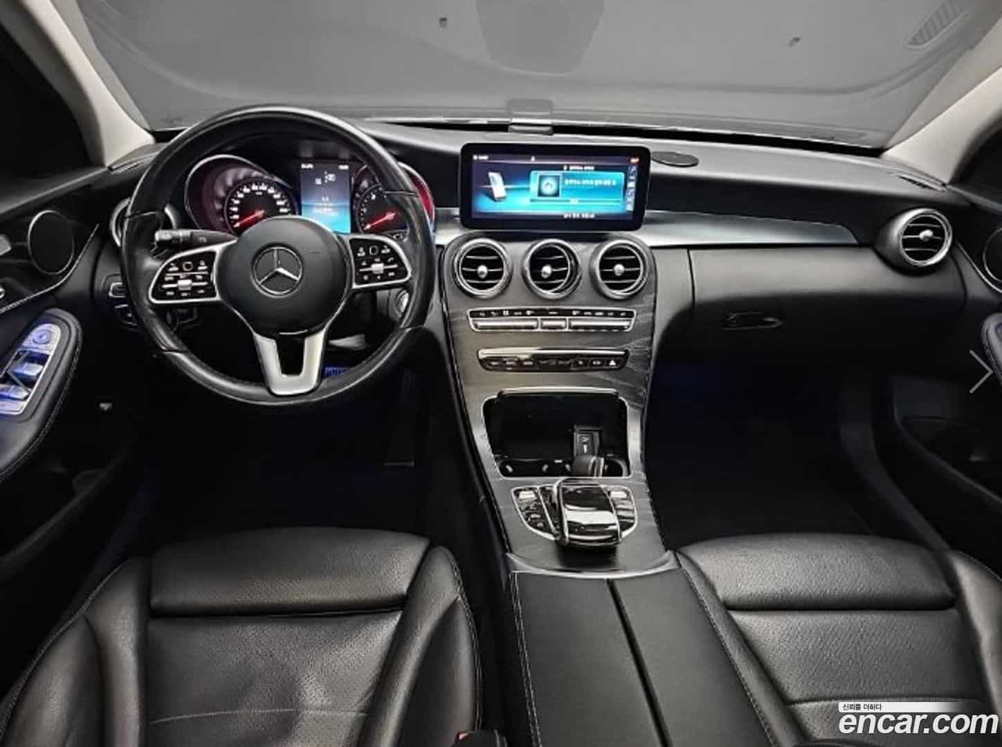 C-Class Mercedes-Benz 2019.2-INNER-007
