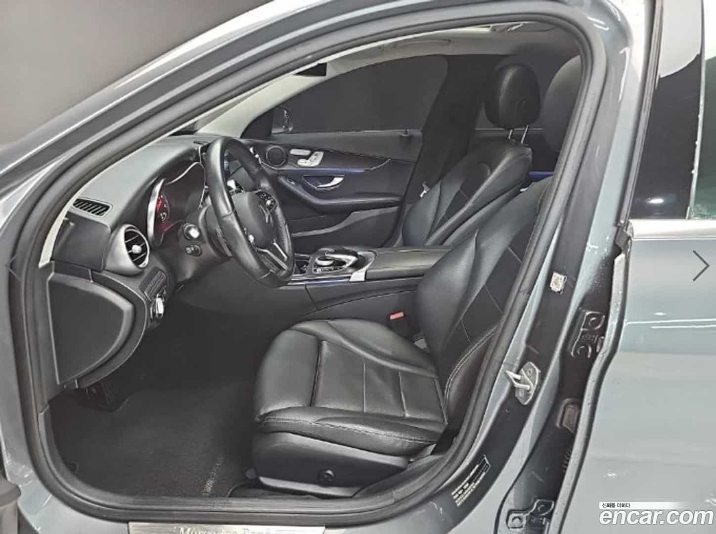 C-Class Mercedes-Benz 2019.2-OPTION-015