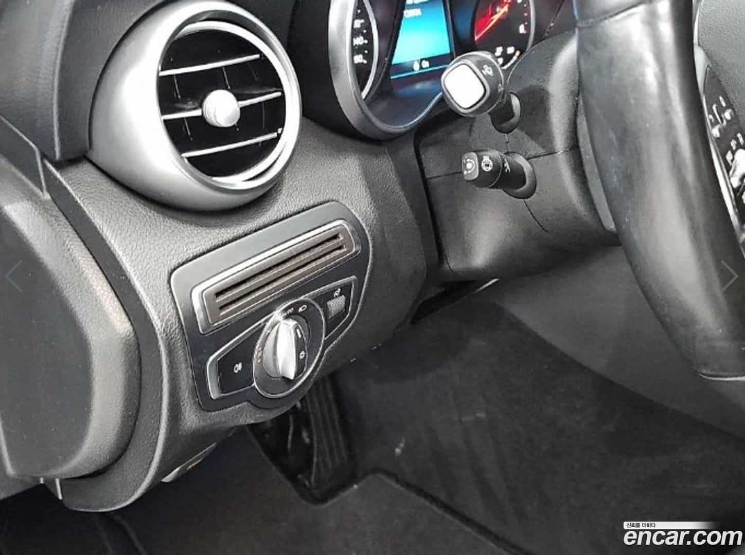 C-Class Mercedes-Benz 2019.2-OPTION-021