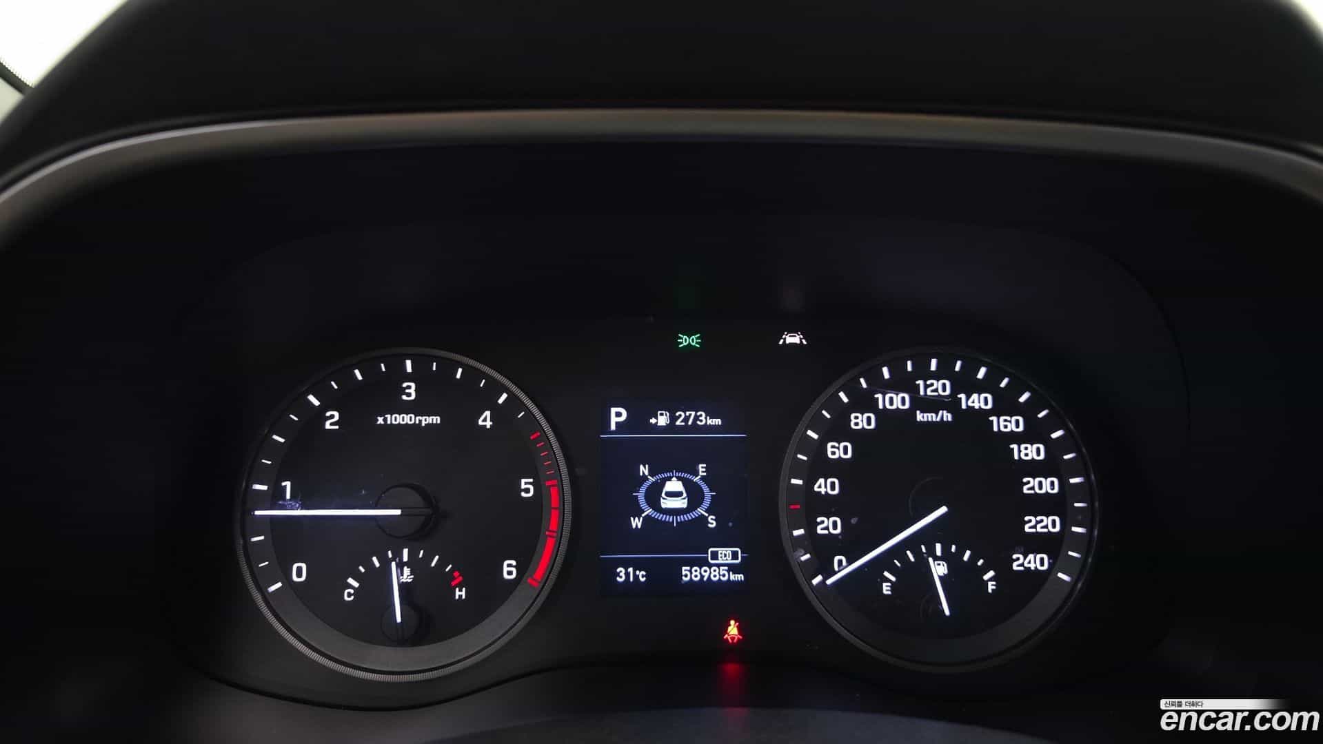 Tucson Hyundai 2020.1-INNER-008