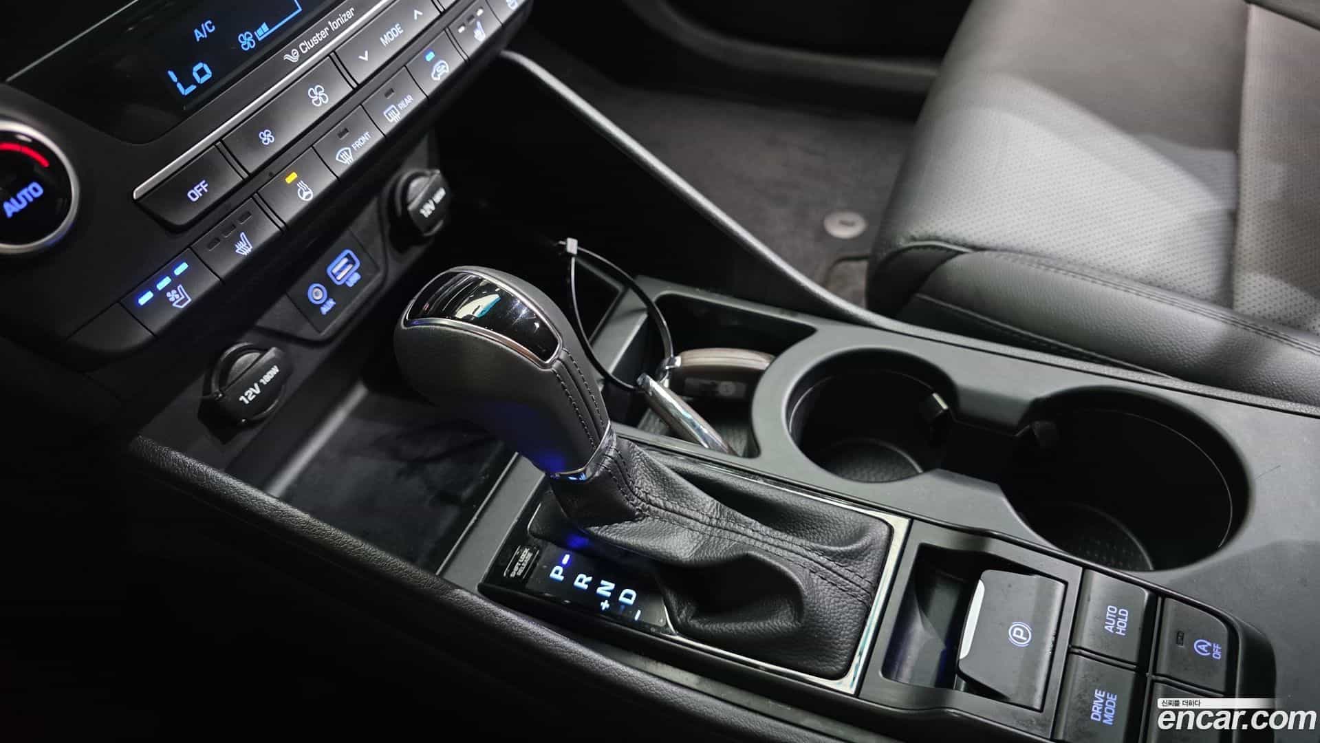 Tucson Hyundai 2020.1-INNER-009
