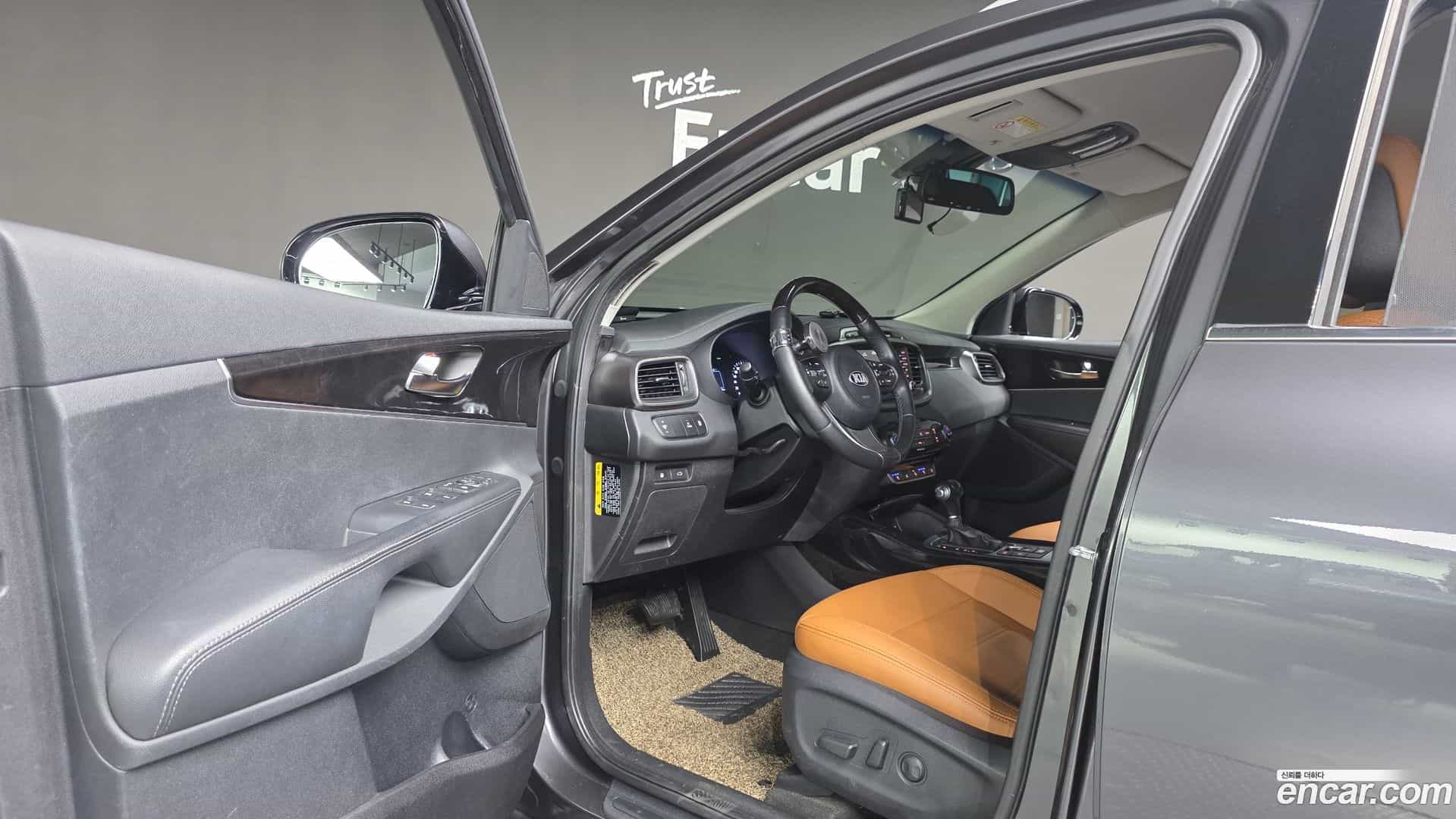 Sorento Kia 2014.10-INNER-010