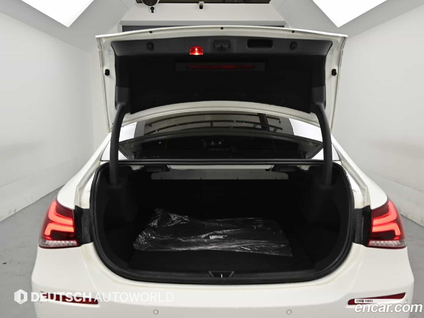 A-Class Mercedes-Benz 2020.11-OPTION-023