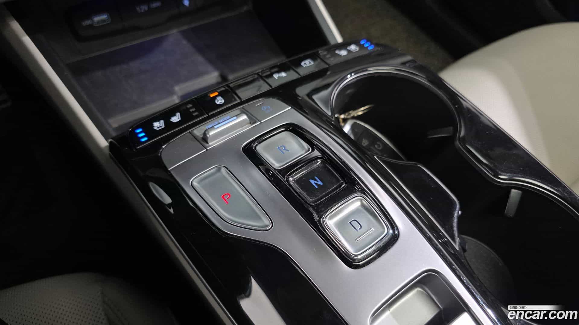 Tucson Hyundai 2021.5-INNER-009