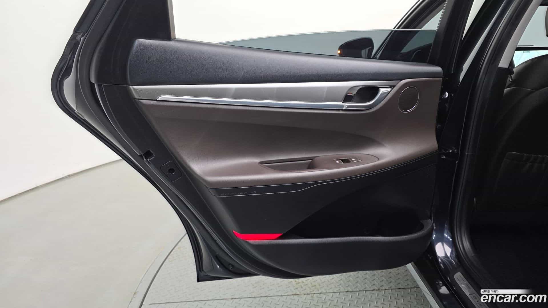 Grandeur Hyundai 2020.5-INNER-035