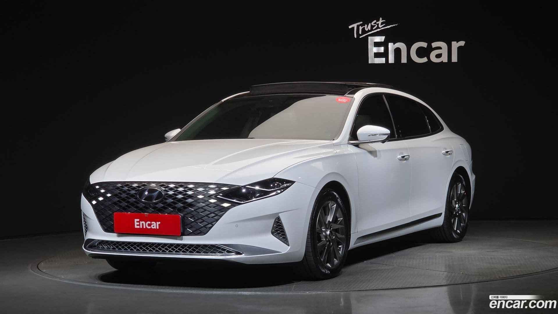 Main__Slider__Photo:Grandeur Hyundai 2022.3-0