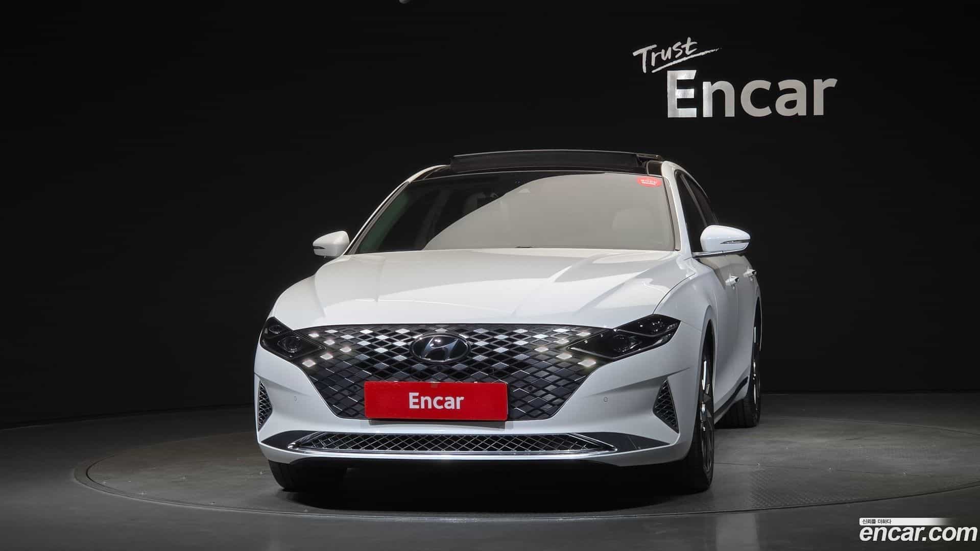 Grandeur Hyundai 2022.3-OUTER-003