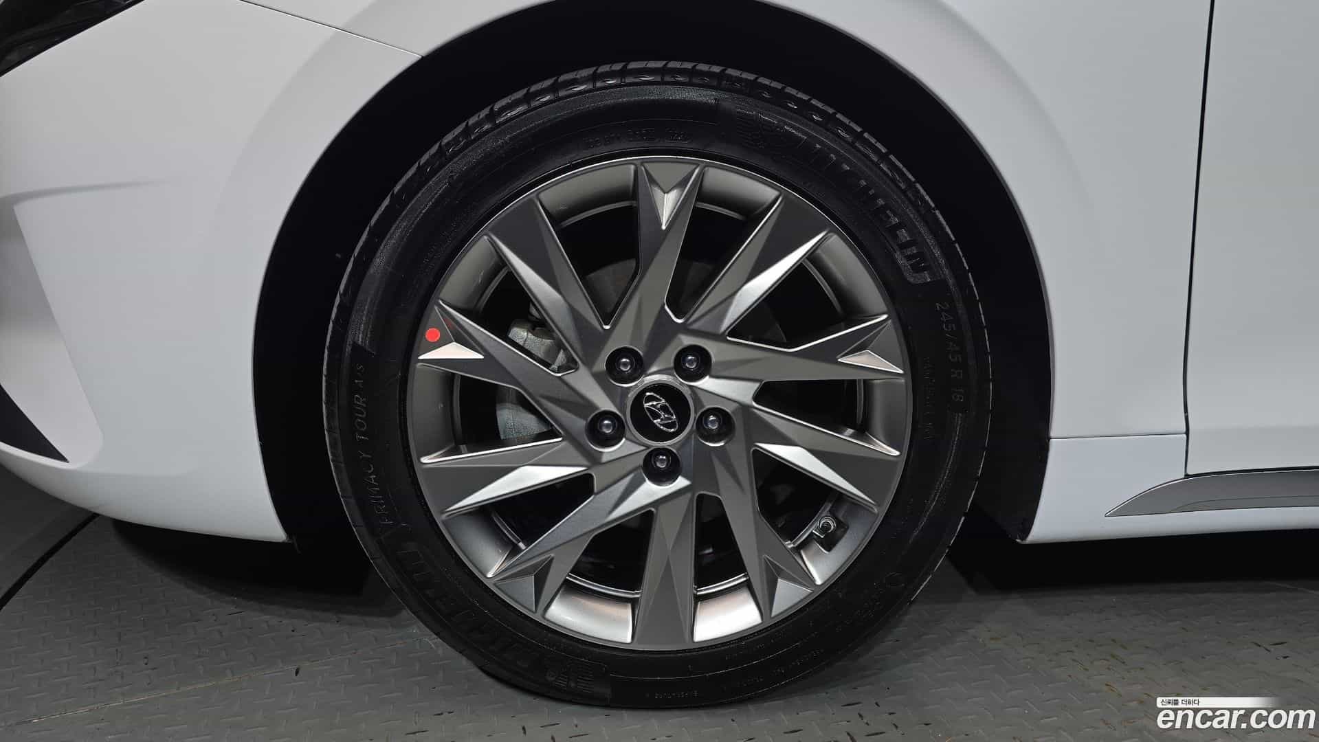 Grandeur Hyundai 2022.3-OUTER-005