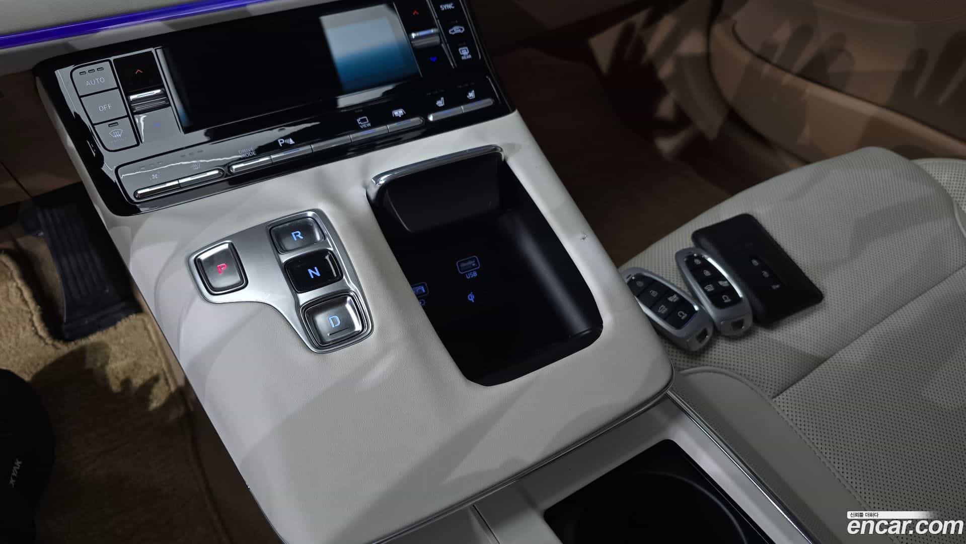 Grandeur Hyundai 2022.3-INNER-009
