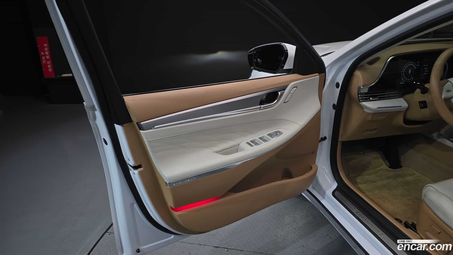 Grandeur Hyundai 2022.3-INNER-034