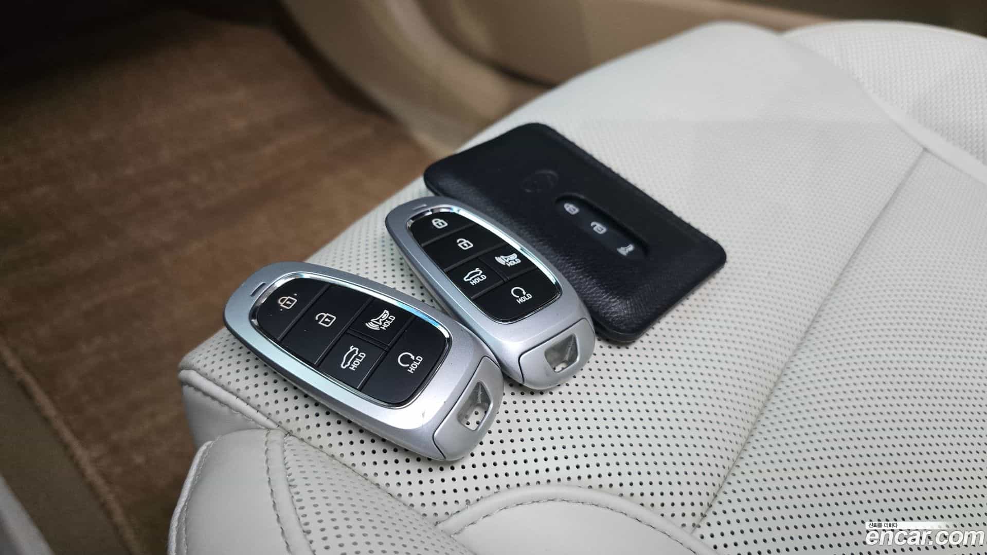 Grandeur Hyundai 2022.3-OPTION-045