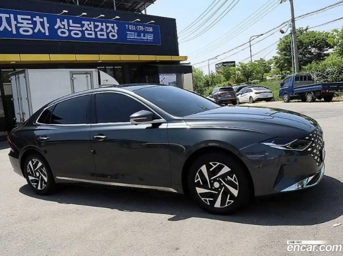 Grandeur Hyundai 2022.4-OPTION-024