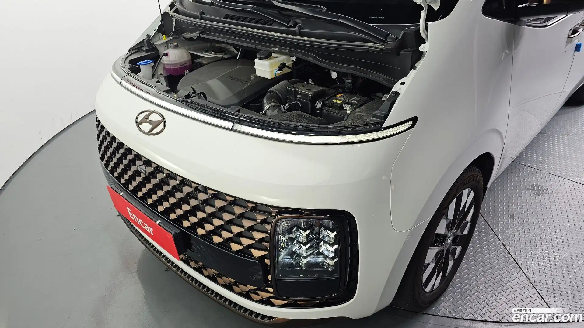 Staria Hyundai 2023.9-OUTER-006
