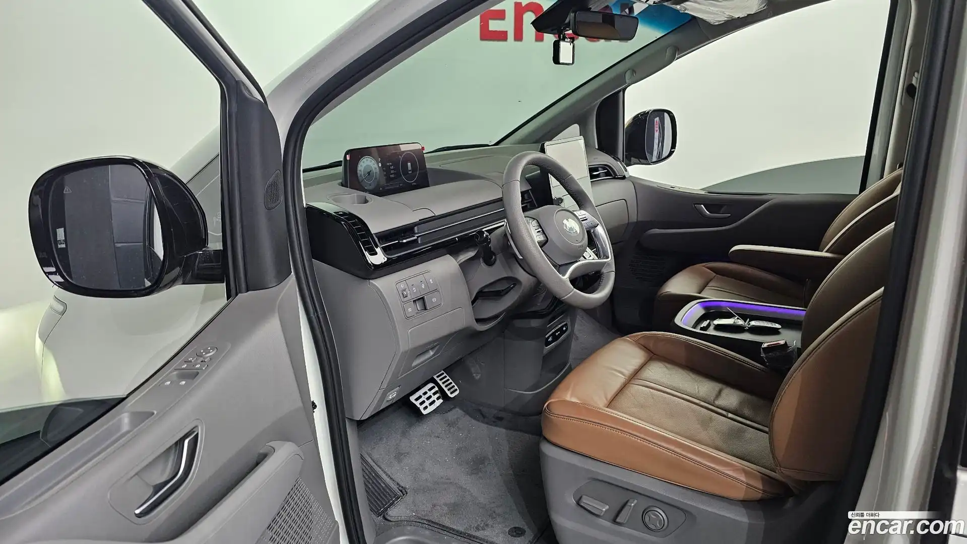 Staria Hyundai 2023.9-INNER-010