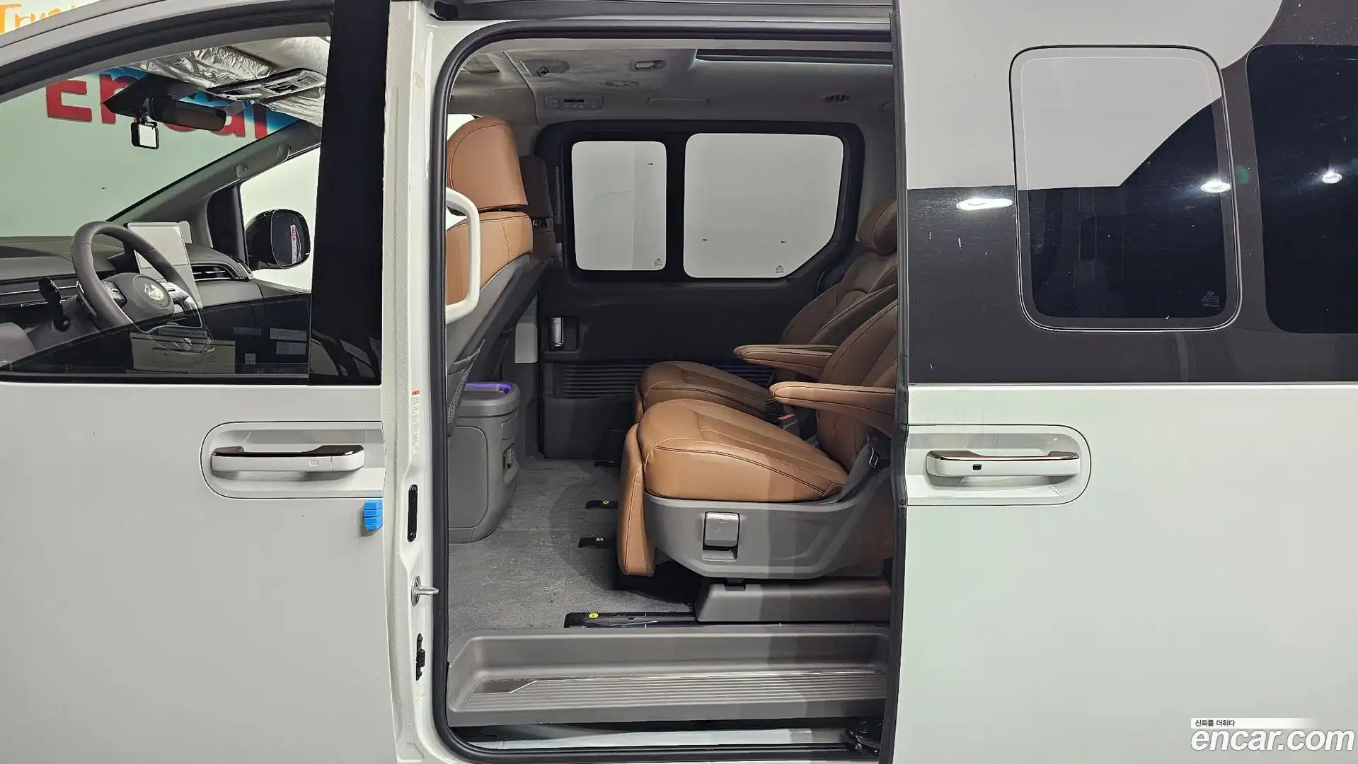 Staria Hyundai 2023.9-OPTION-015