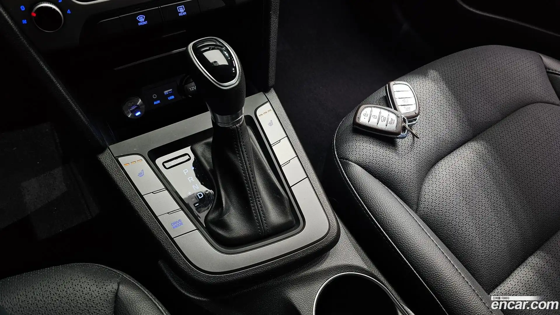 AVANTE Hyundai 2018.3-INNER-009