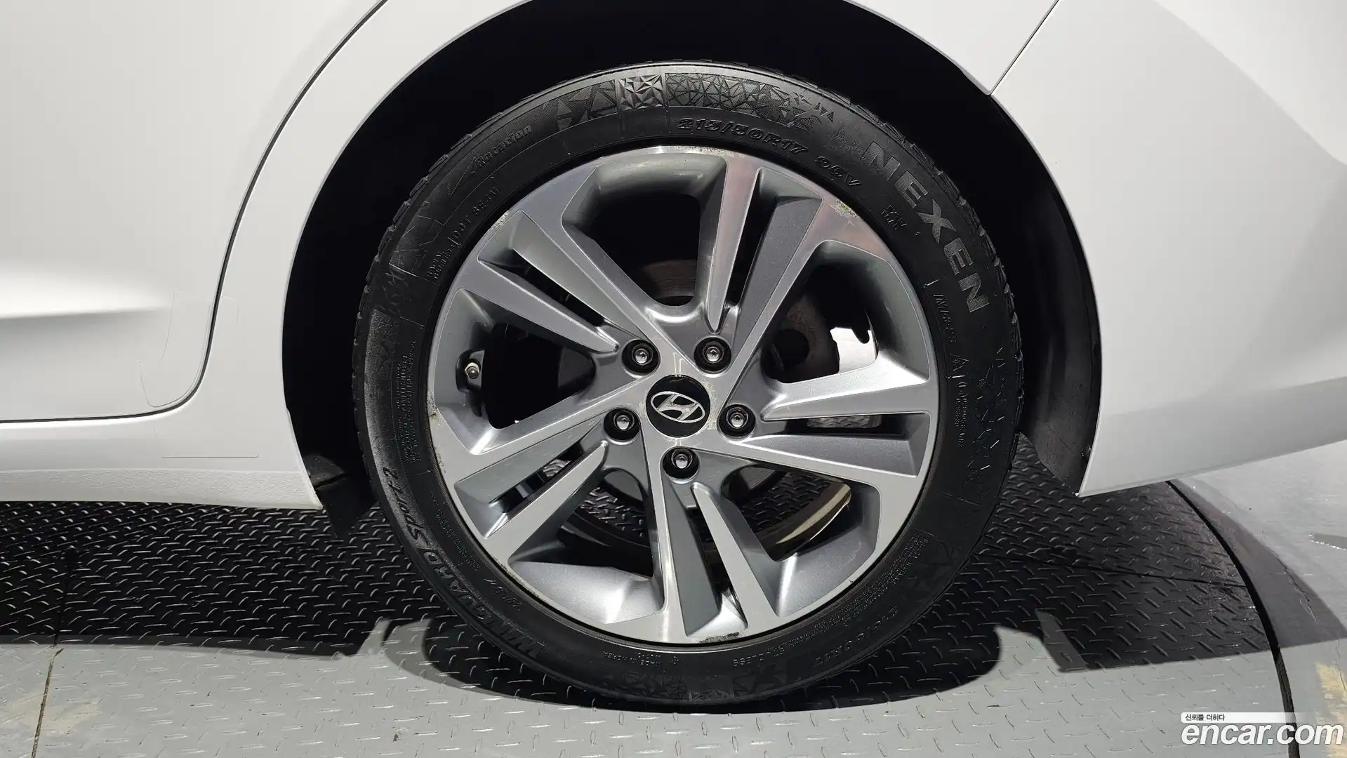 AVANTE Hyundai 2018.3-OUTER-031