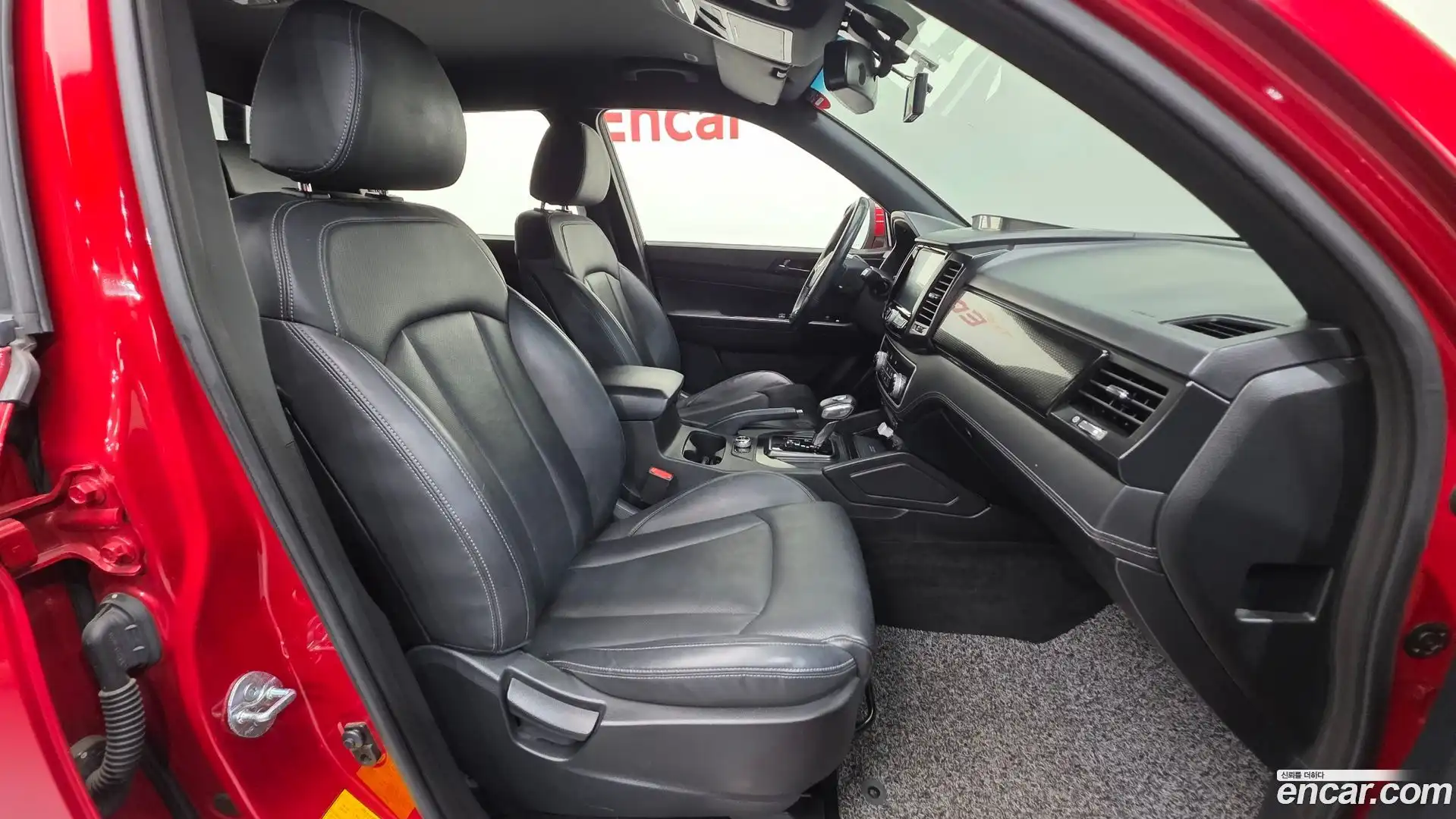 Rexton KG Mobility 2020.10-INNER-010