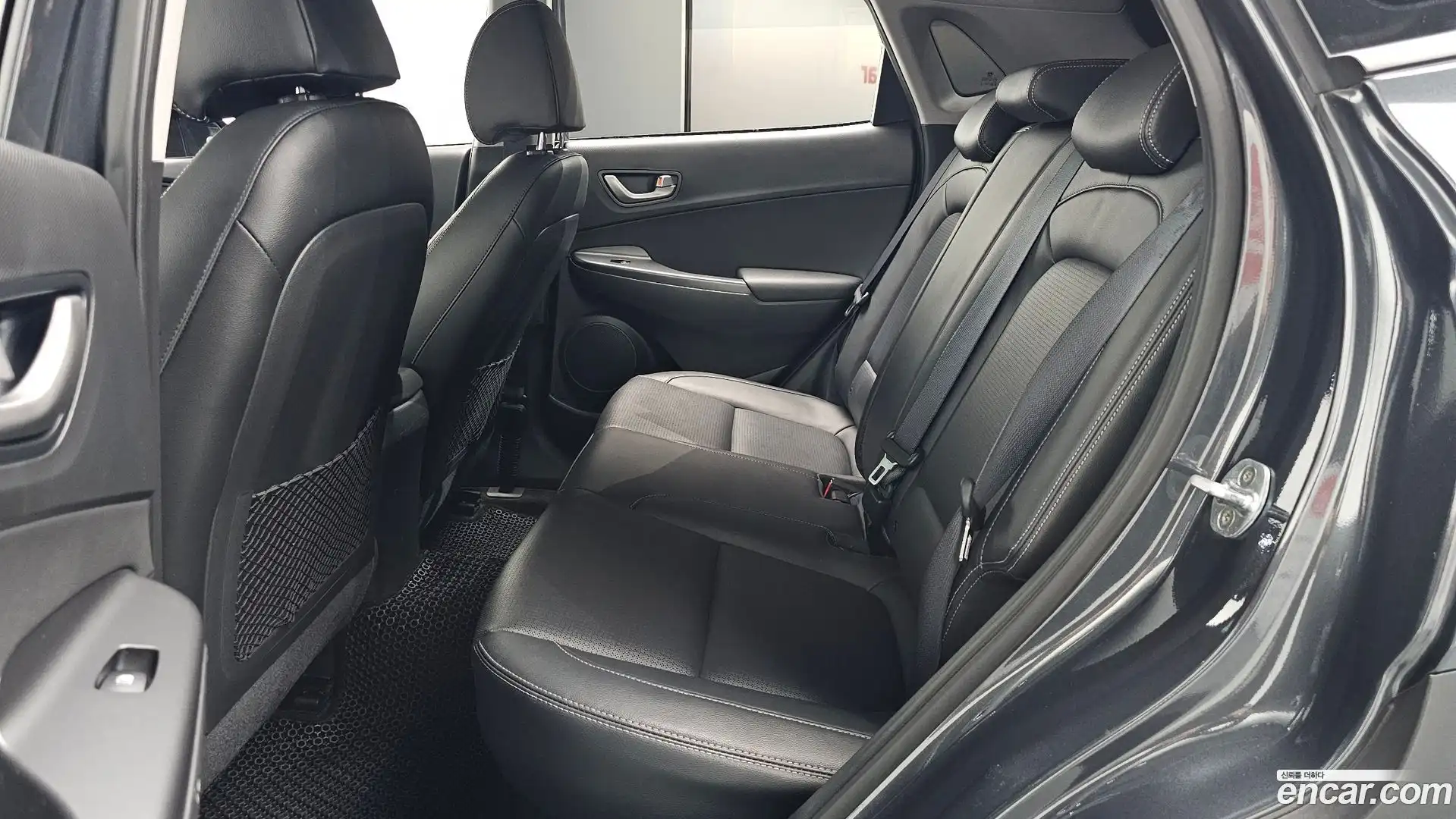 Kona Hyundai 2017.6-OPTION-016