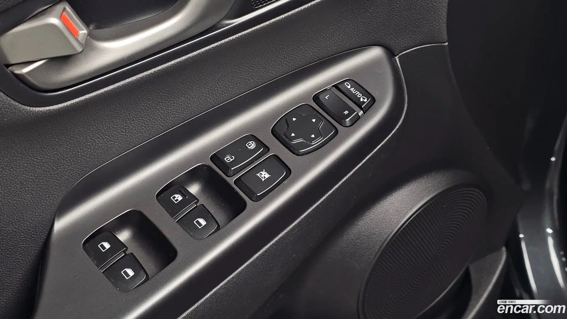 Kona Hyundai 2017.6-OPTION-041