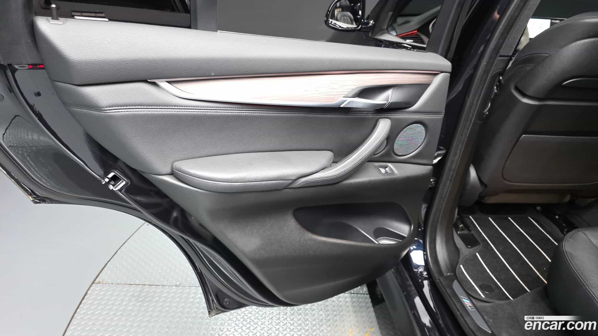 X5 BMW 2015.7-INNER-035