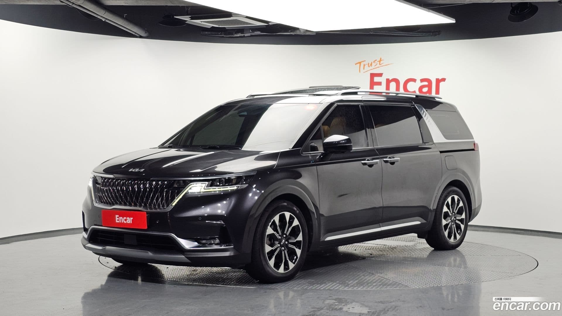 Main__Slider__Photo:Canival Kia 2021.2-0