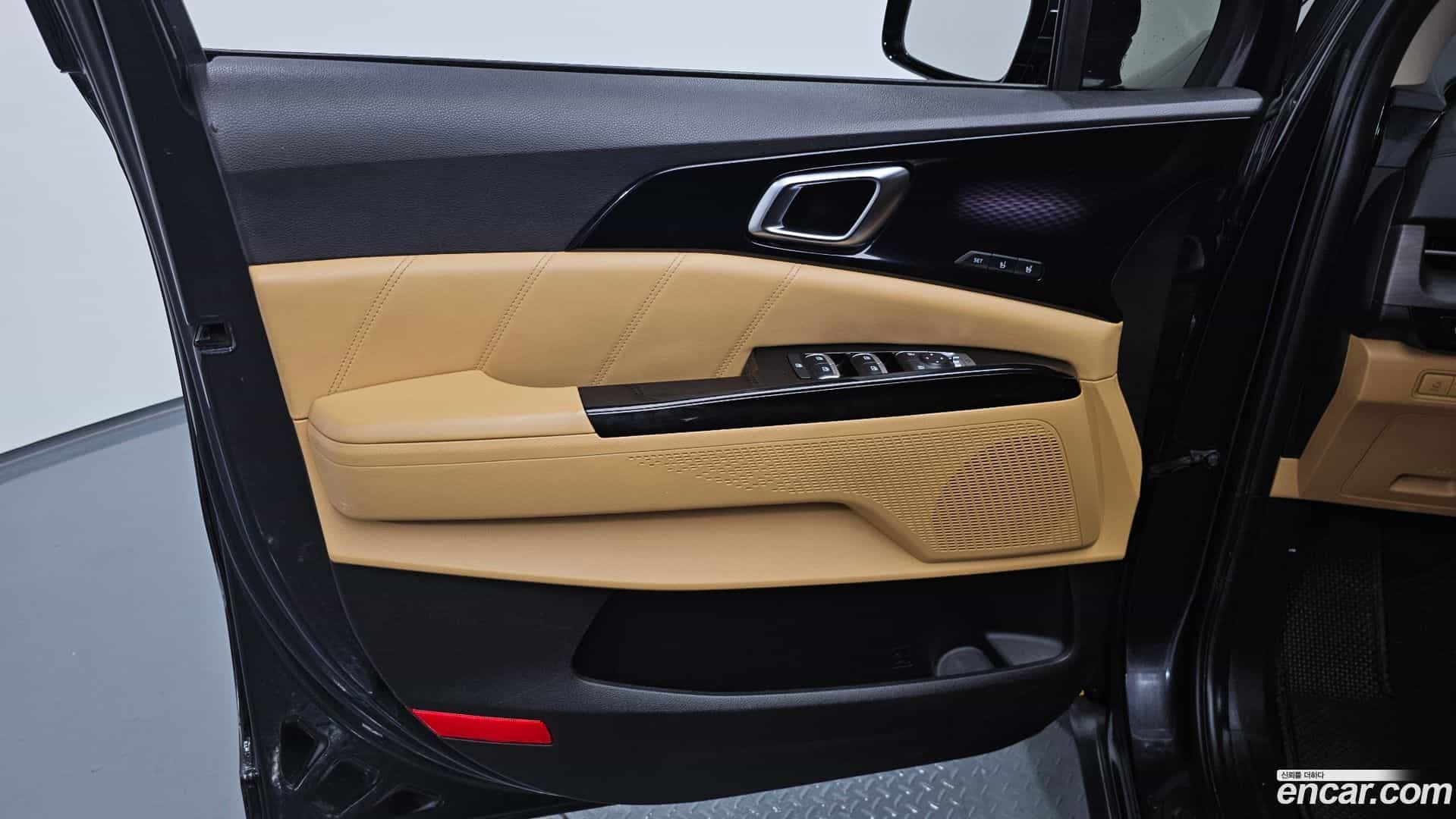 Canival Kia 2021.2-INNER-034