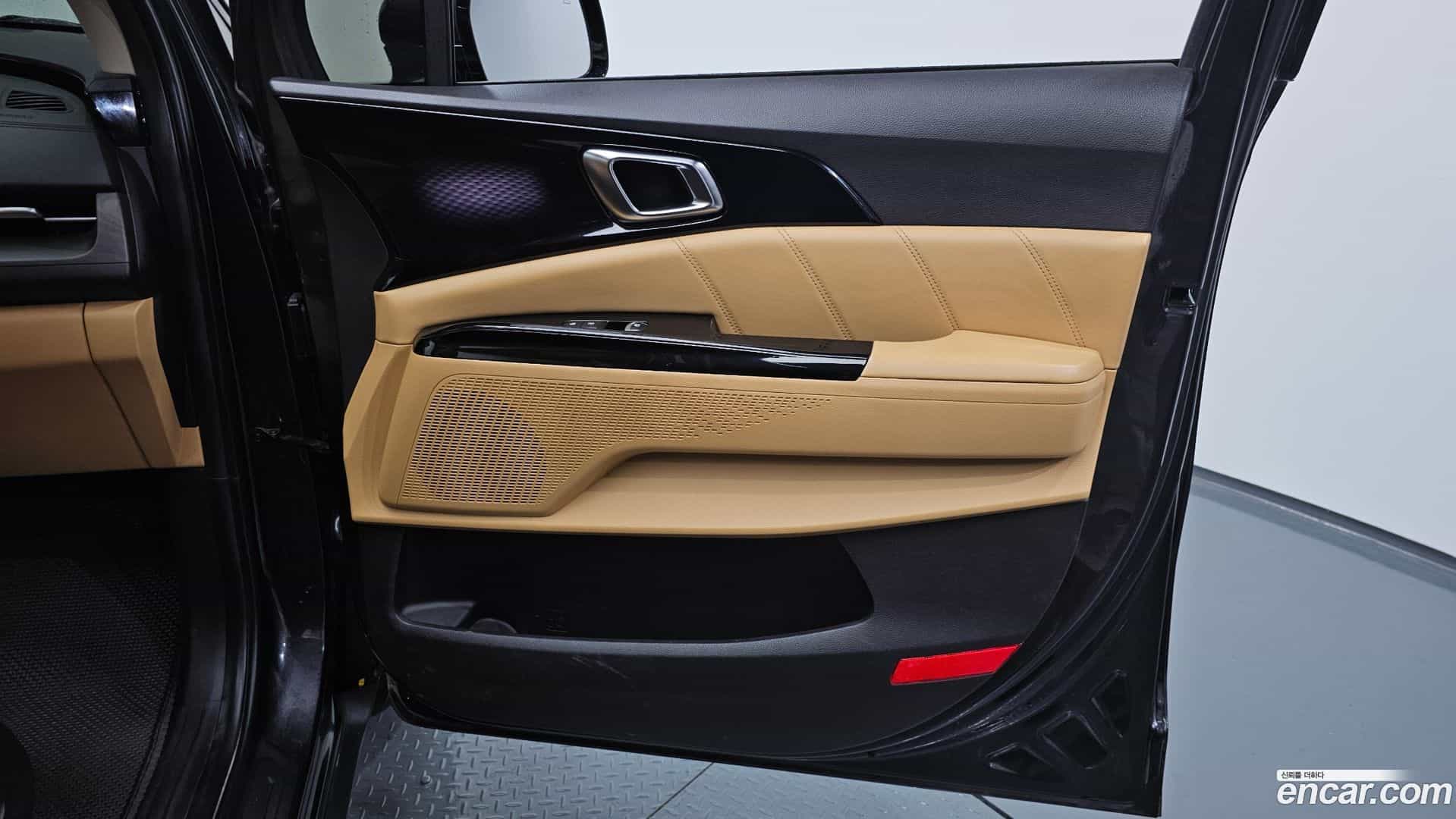 Canival Kia 2021.2-INNER-035