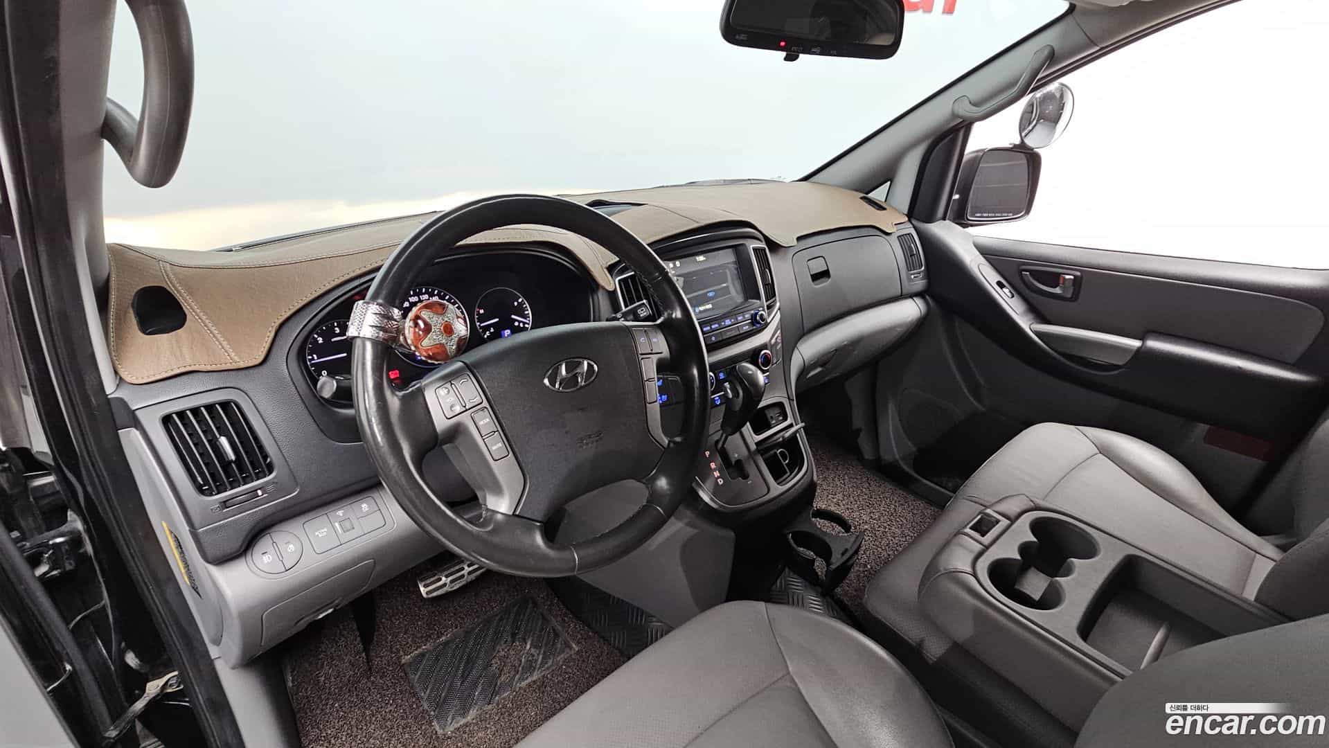 Starex Hyundai 2018.11-INNER-007