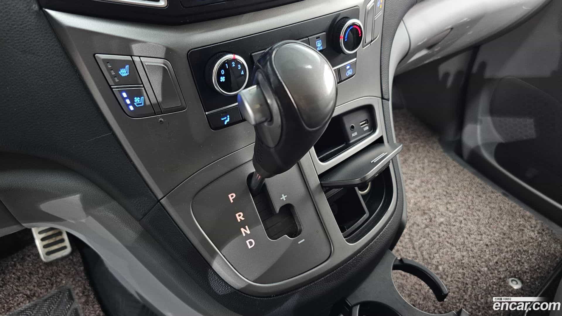 Starex Hyundai 2018.11-INNER-009