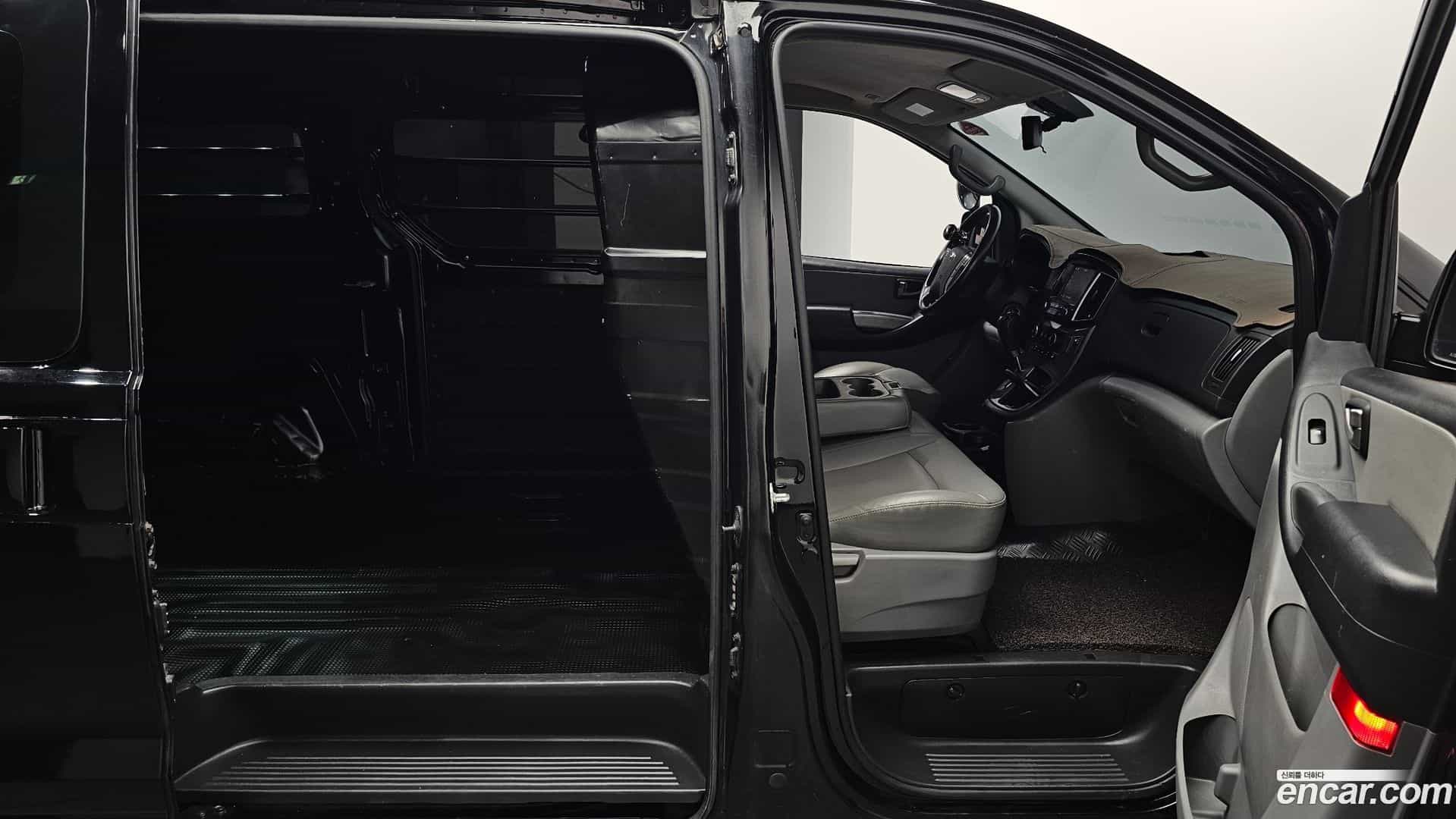 Starex Hyundai 2018.11-OPTION-015