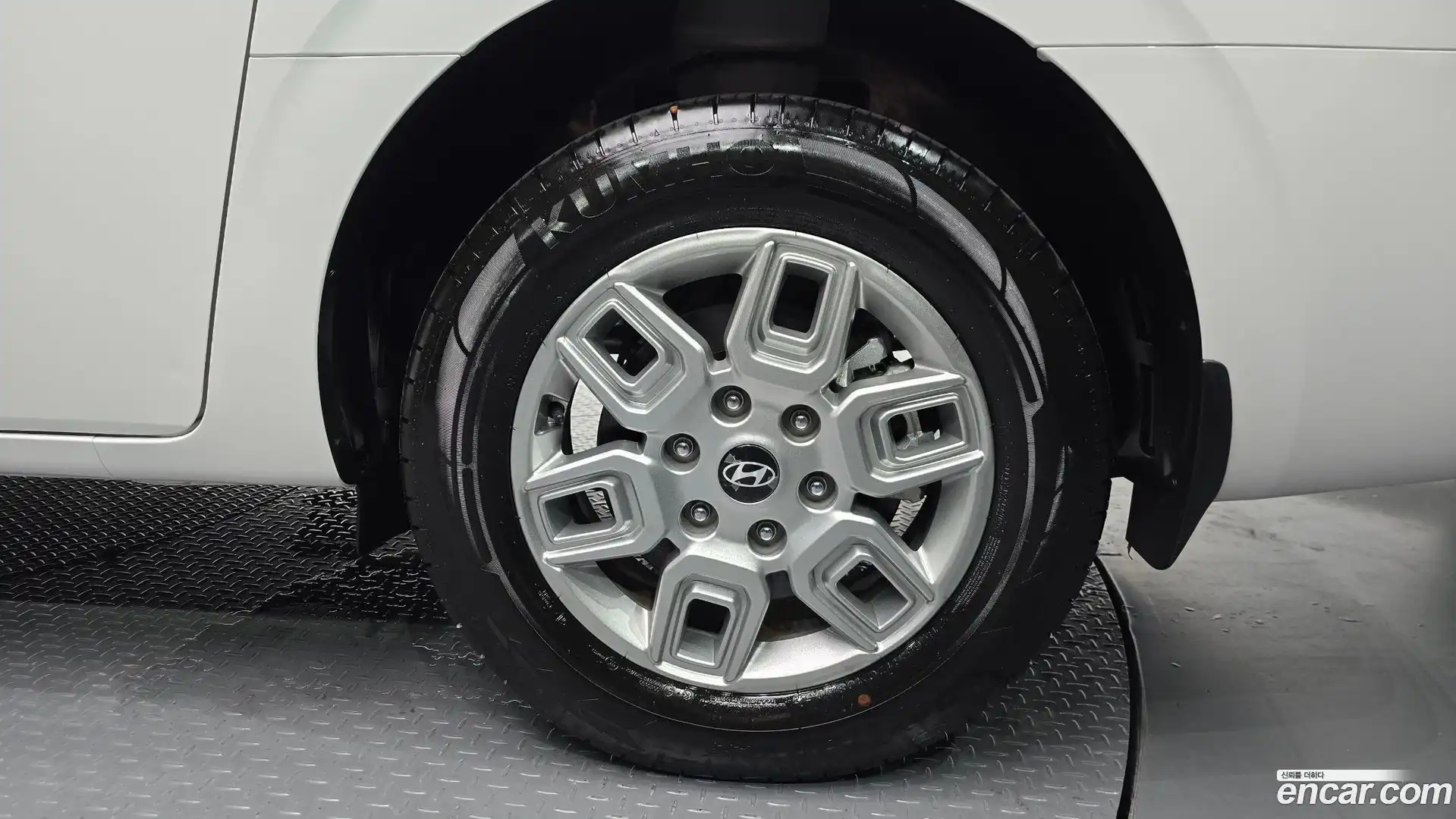 Staria Hyundai 2025.1-OUTER-031
