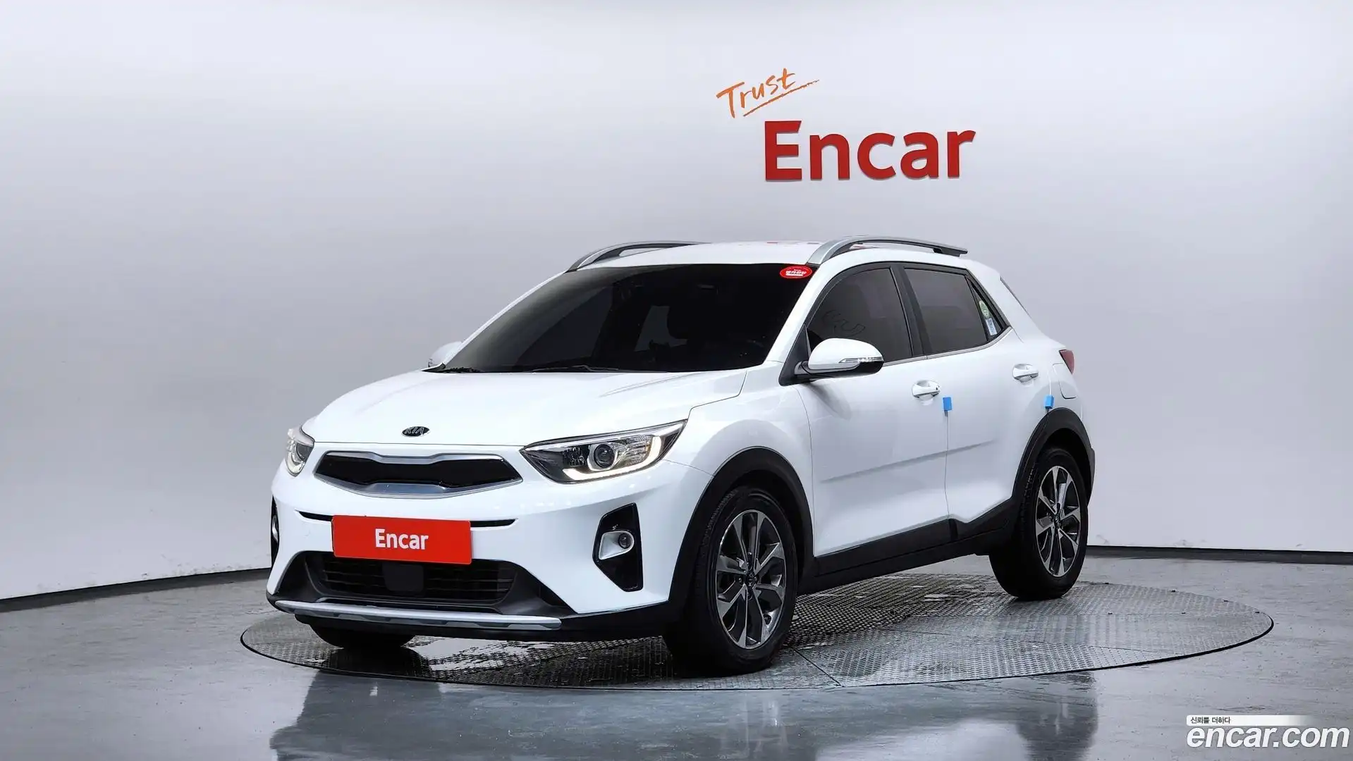 Stonic Kia 2018.10-OUTER-001
