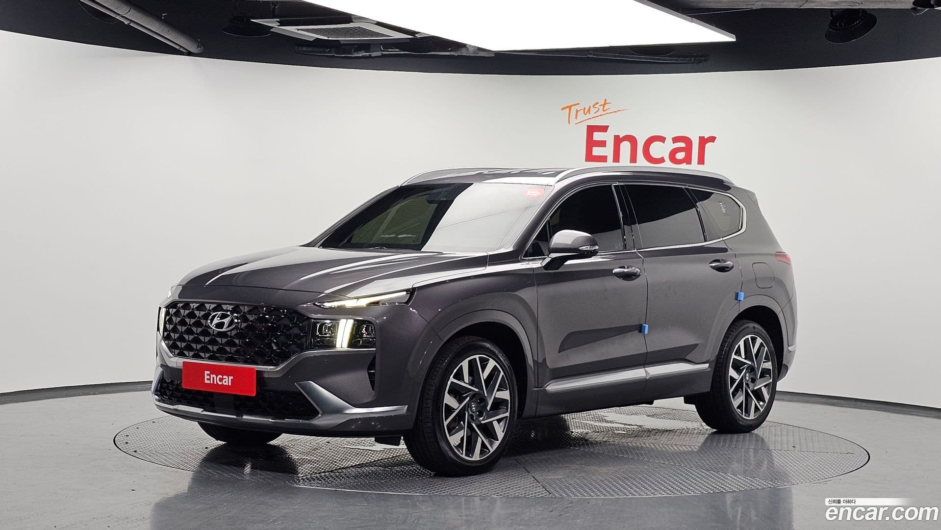 Main__Slider__Photo:Santafe Hyundai 2021.1-0