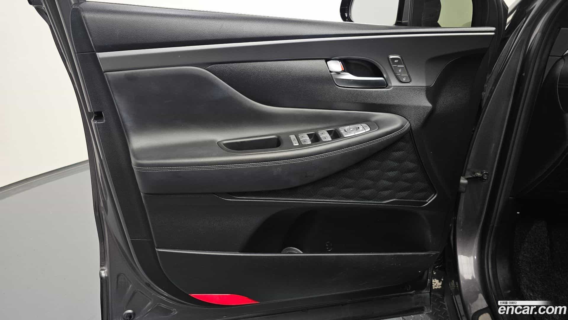 Santafe Hyundai 2021.1-INNER-034