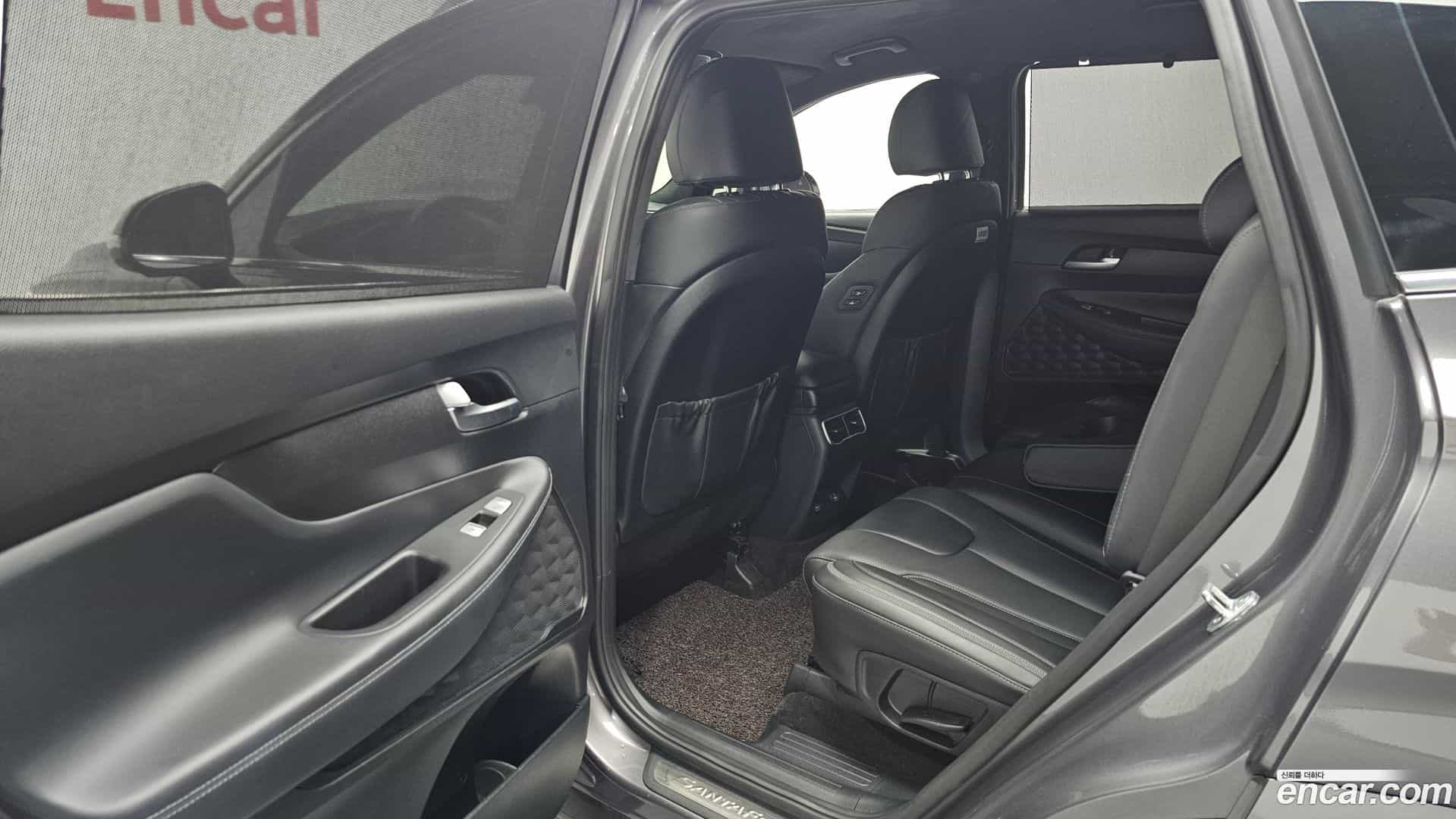 Santafe Hyundai 2021.1-INNER-036