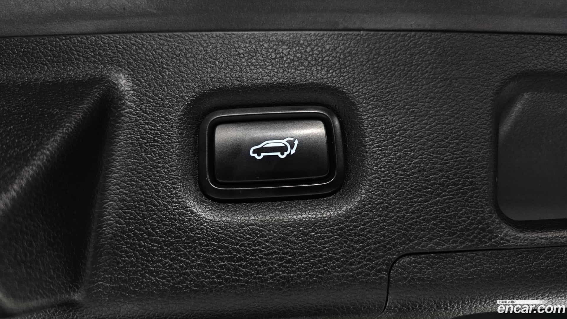 Santafe Hyundai 2021.1-OPTION-040
