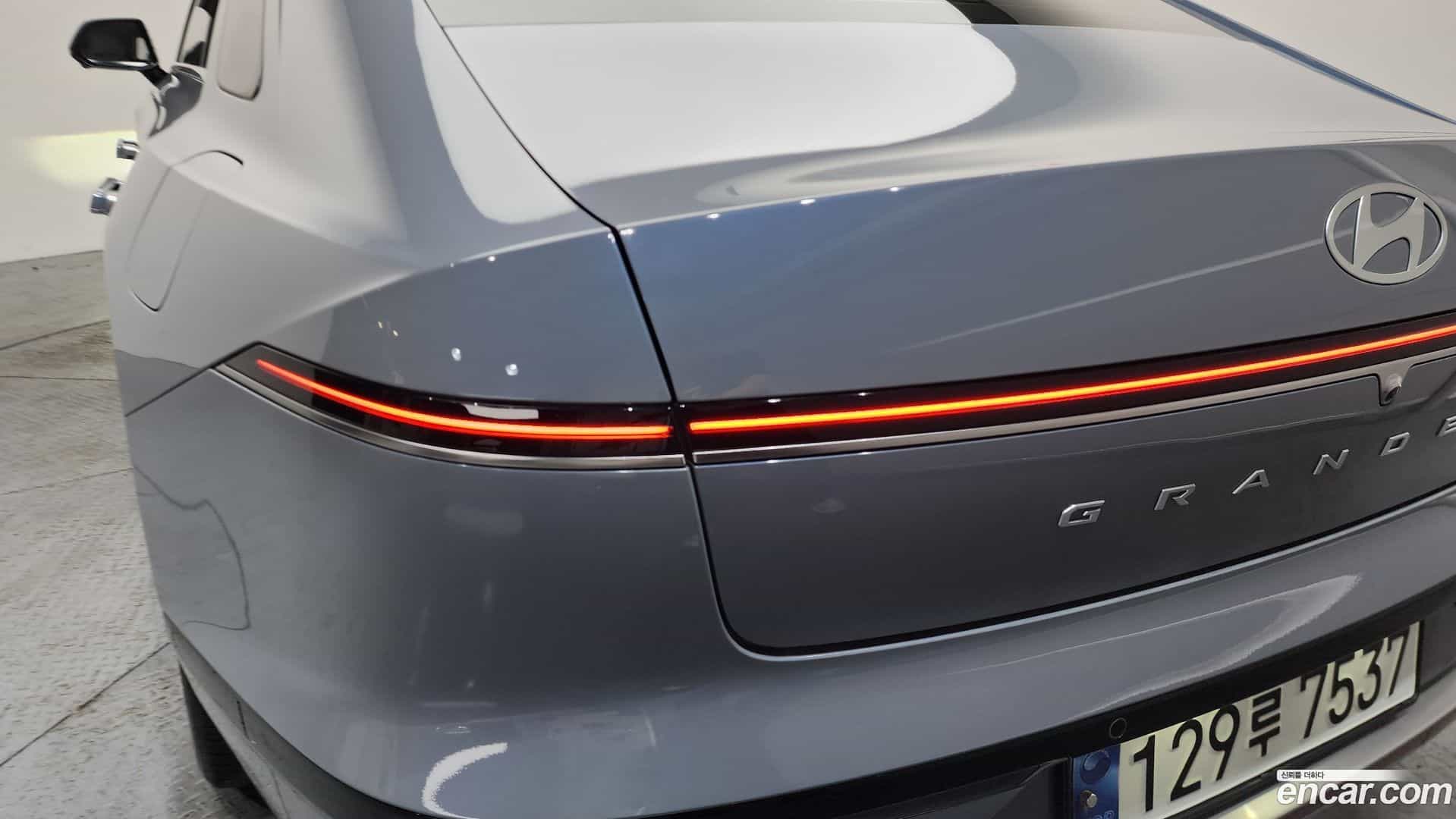 Grandeur Hyundai 2024.0-OUTER-033