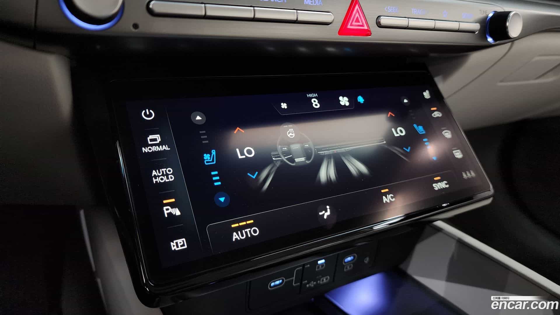 Grandeur Hyundai 2024.0-OPTION-045