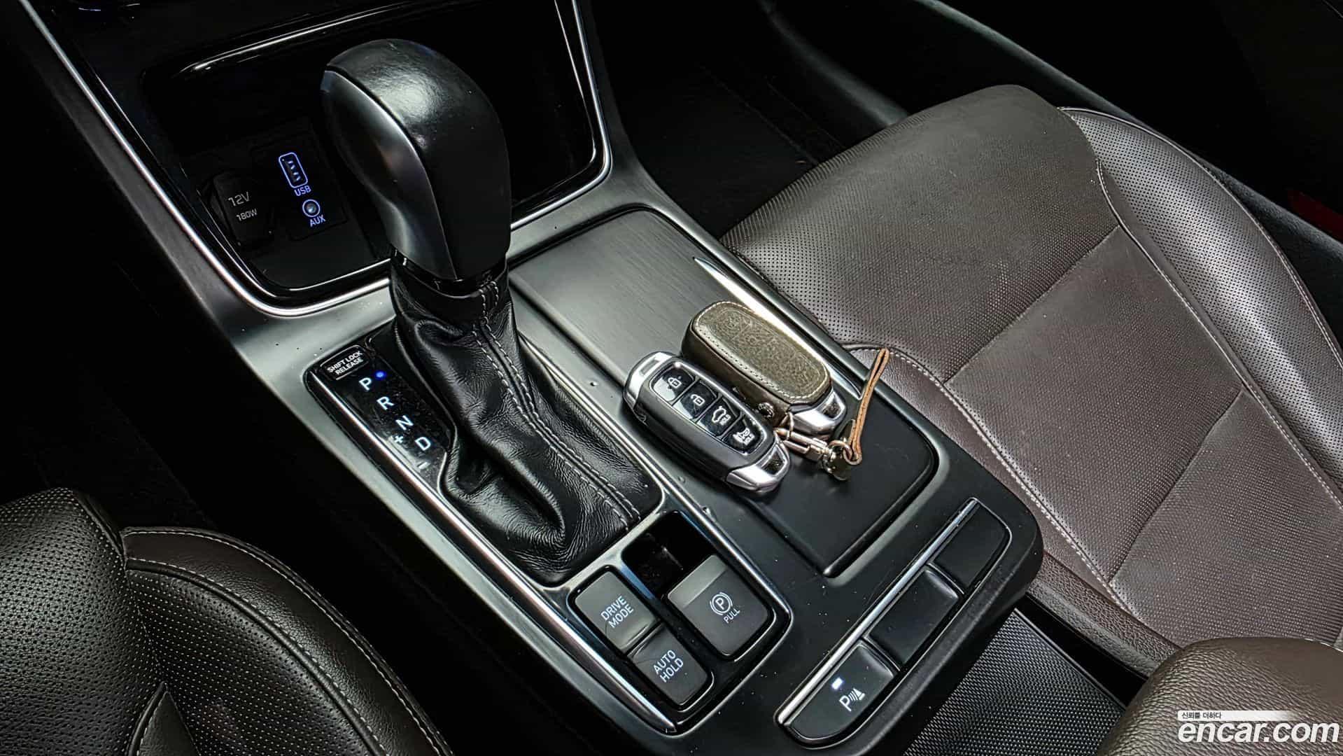 Grandeur Hyundai 2017.6-INNER-009