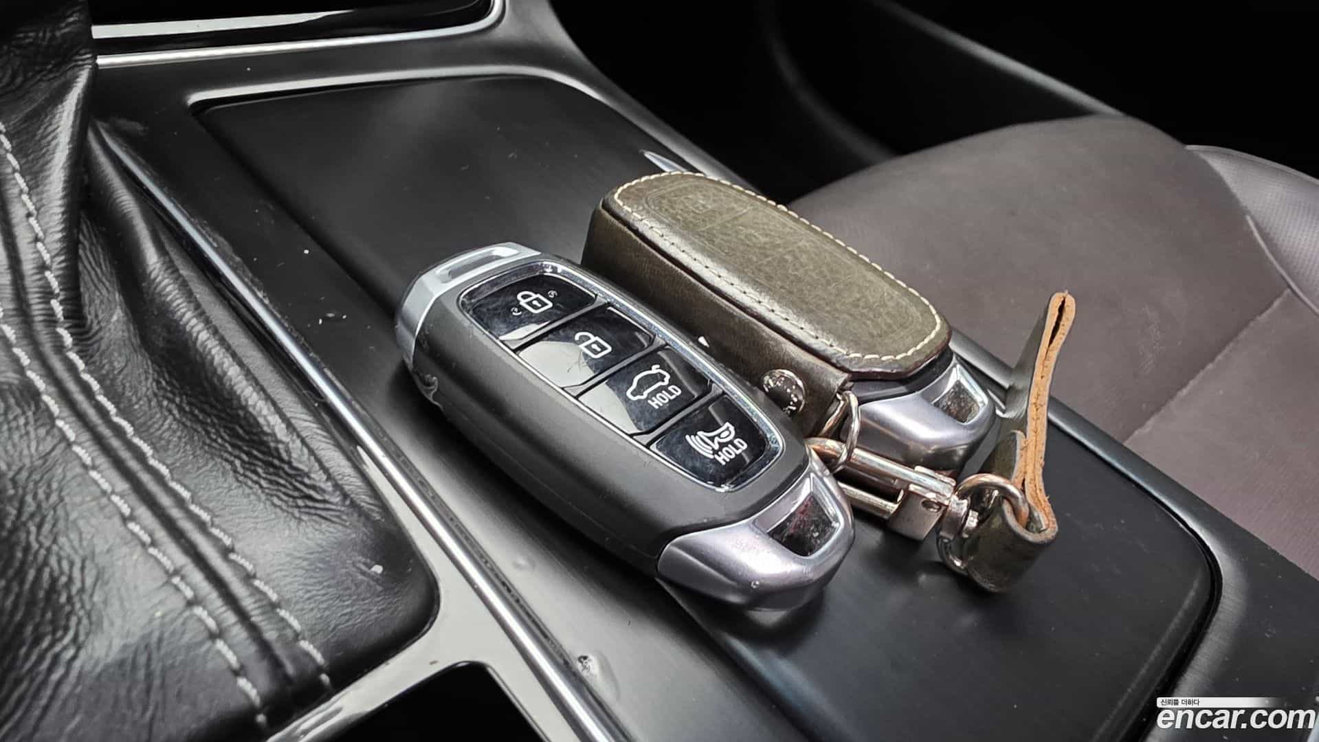 Grandeur Hyundai 2017.6-OPTION-048