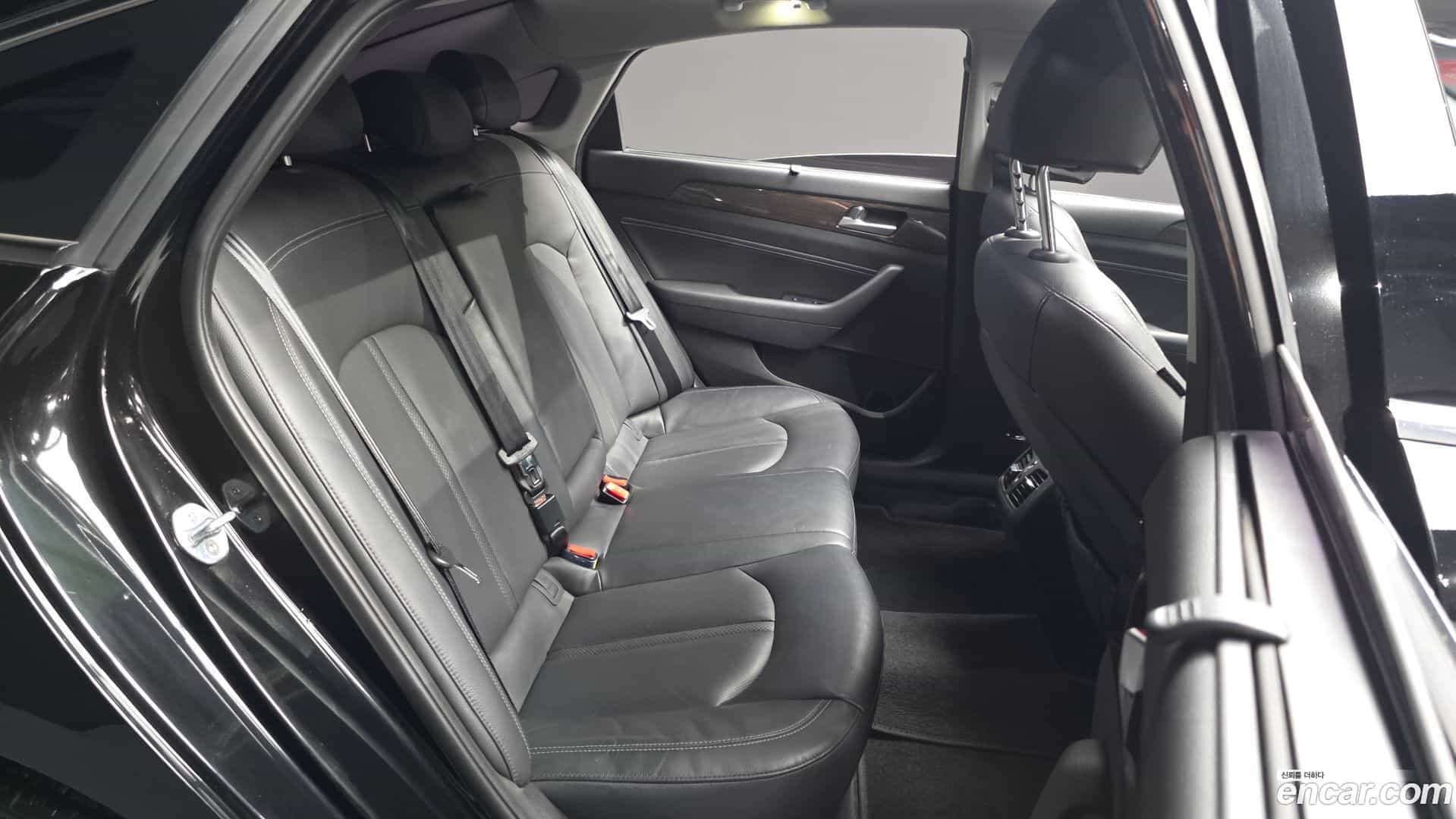 Sonata Hyundai 2018.3-OPTION-015
