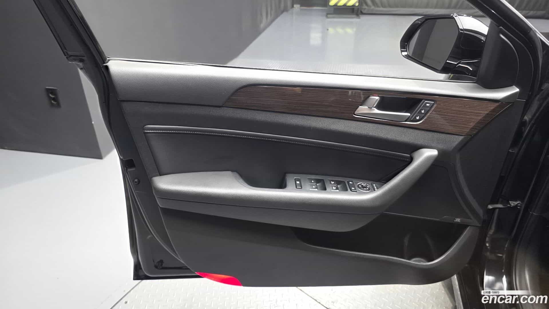 Sonata Hyundai 2018.3-INNER-034
