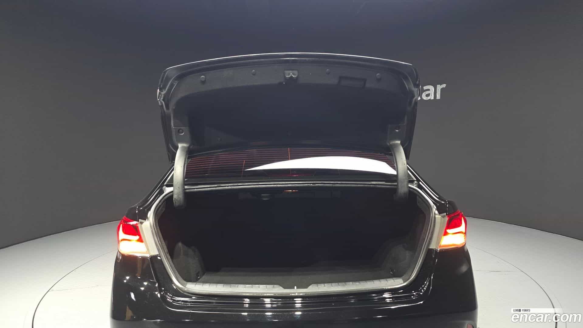 Sonata Hyundai 2018.3-OPTION-045