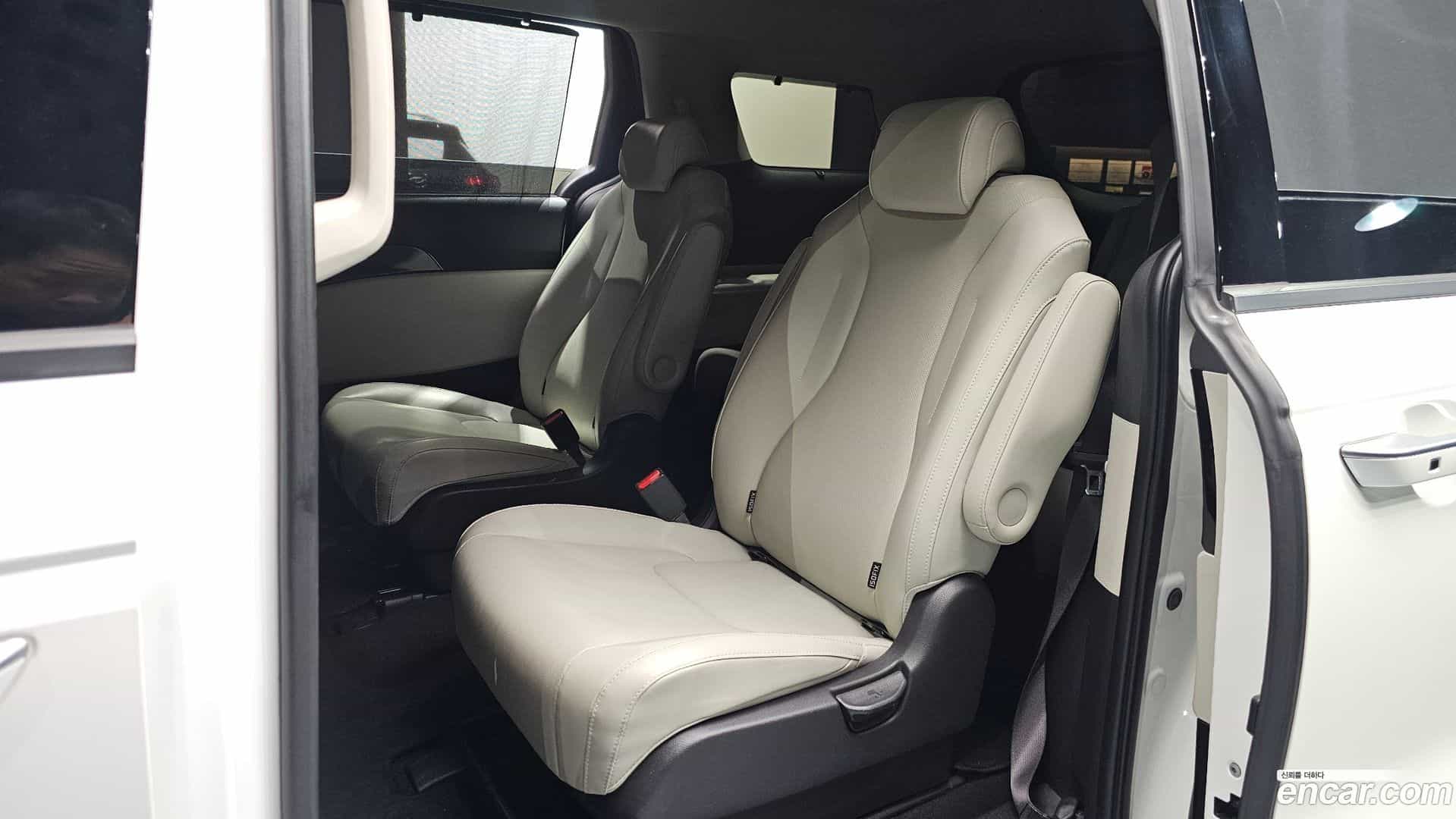 Canival Kia 2021.4-OPTION-016