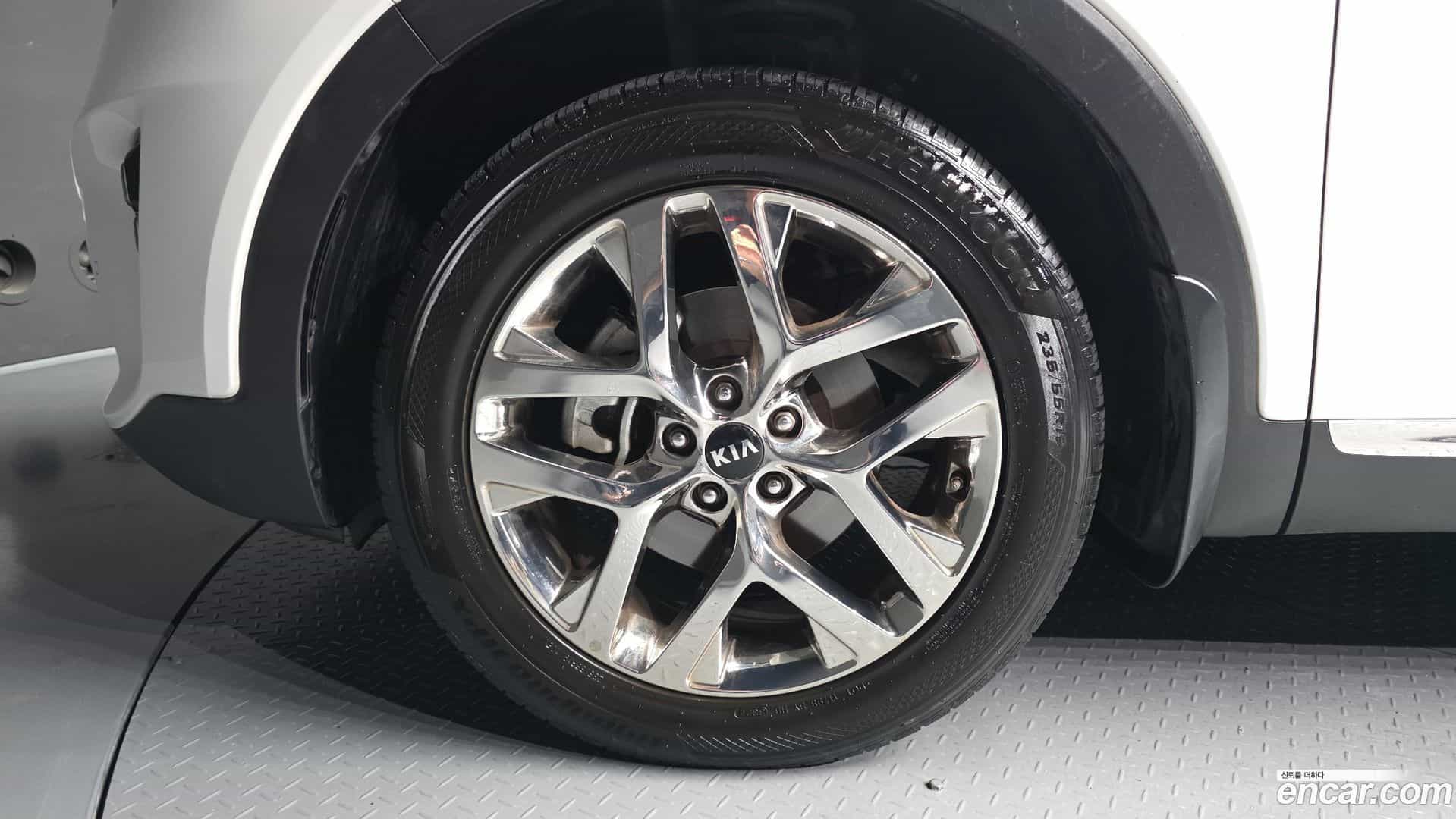 Sorento Kia 2019.5-OUTER-005