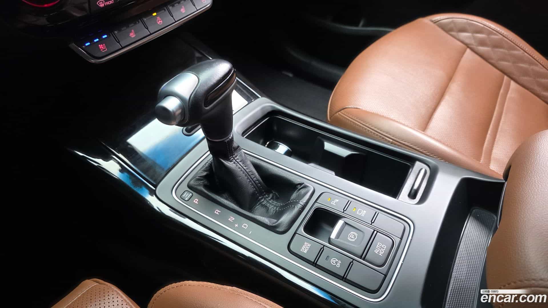 Sorento Kia 2019.5-INNER-009