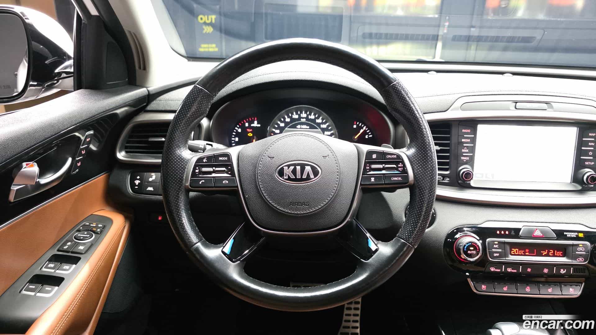 Sorento Kia 2019.5-OPTION-017