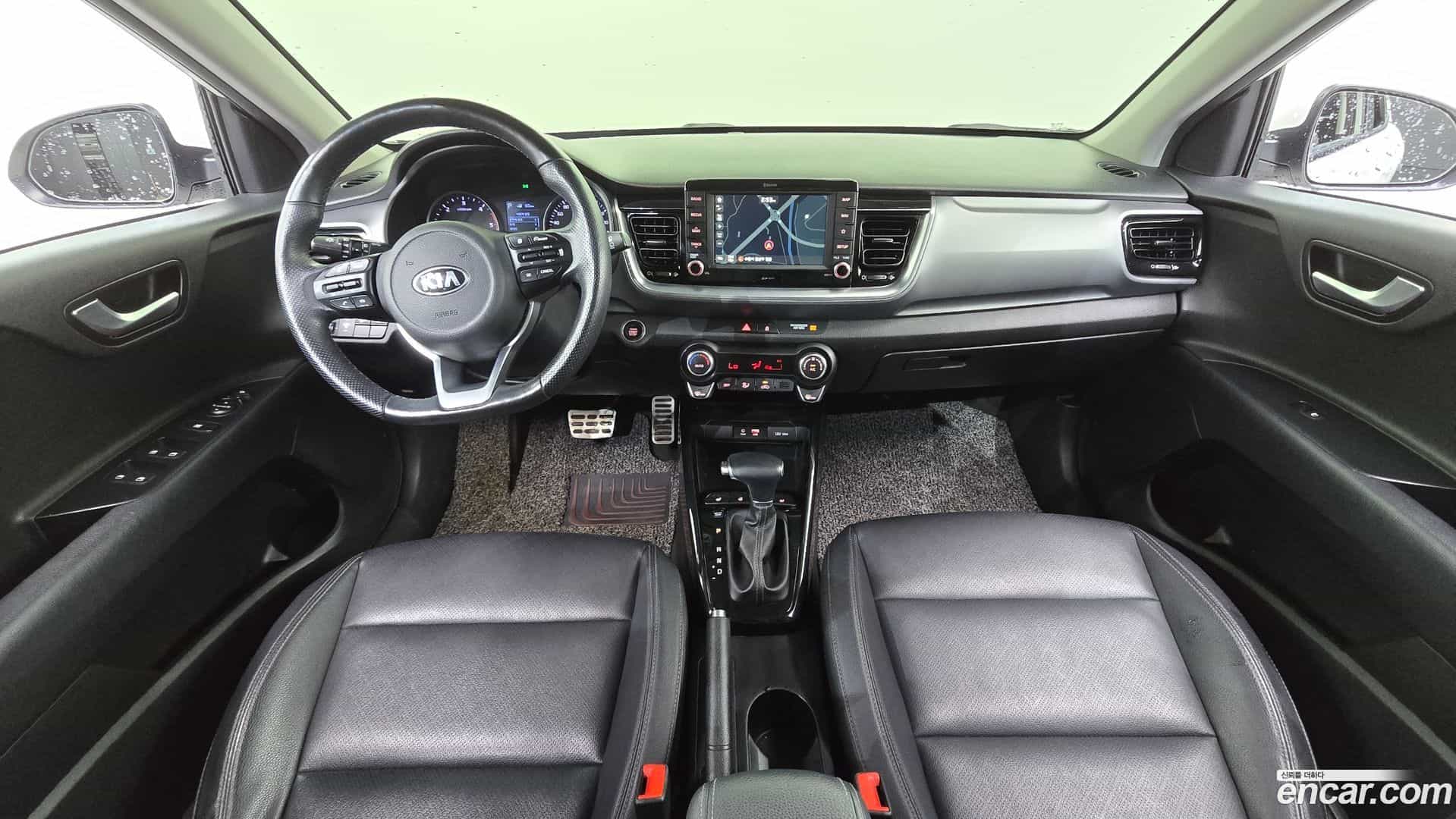 Stonic Kia 2017.10-INNER-007